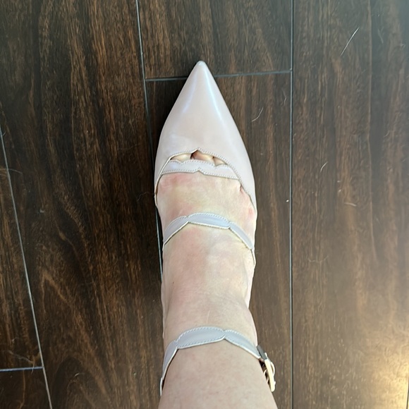 Aquatalia Heels - Picture 3 of 9